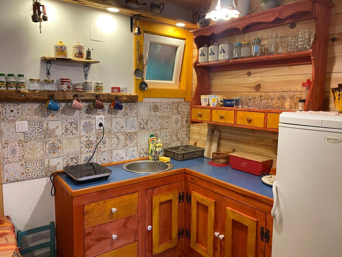 Brvnara Kraj Dunava Zelena Oaza Banostor Ngoại thất bức ảnh